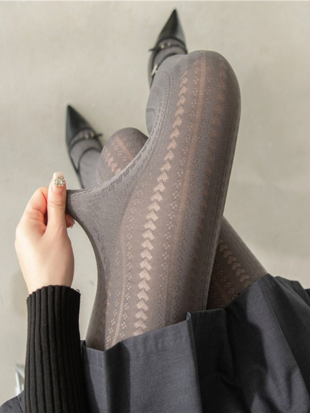 Women's Heart Pattern Outline Jacquard Hollow Out Knit Grey Tights Pantyhose
